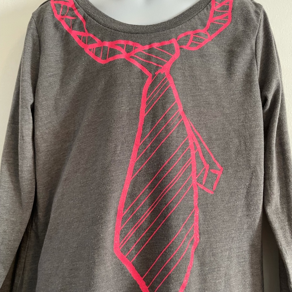 Girl’s Old Navy Tie Silhouette Graphic Tee Size M/8 - Picture 5 of 8